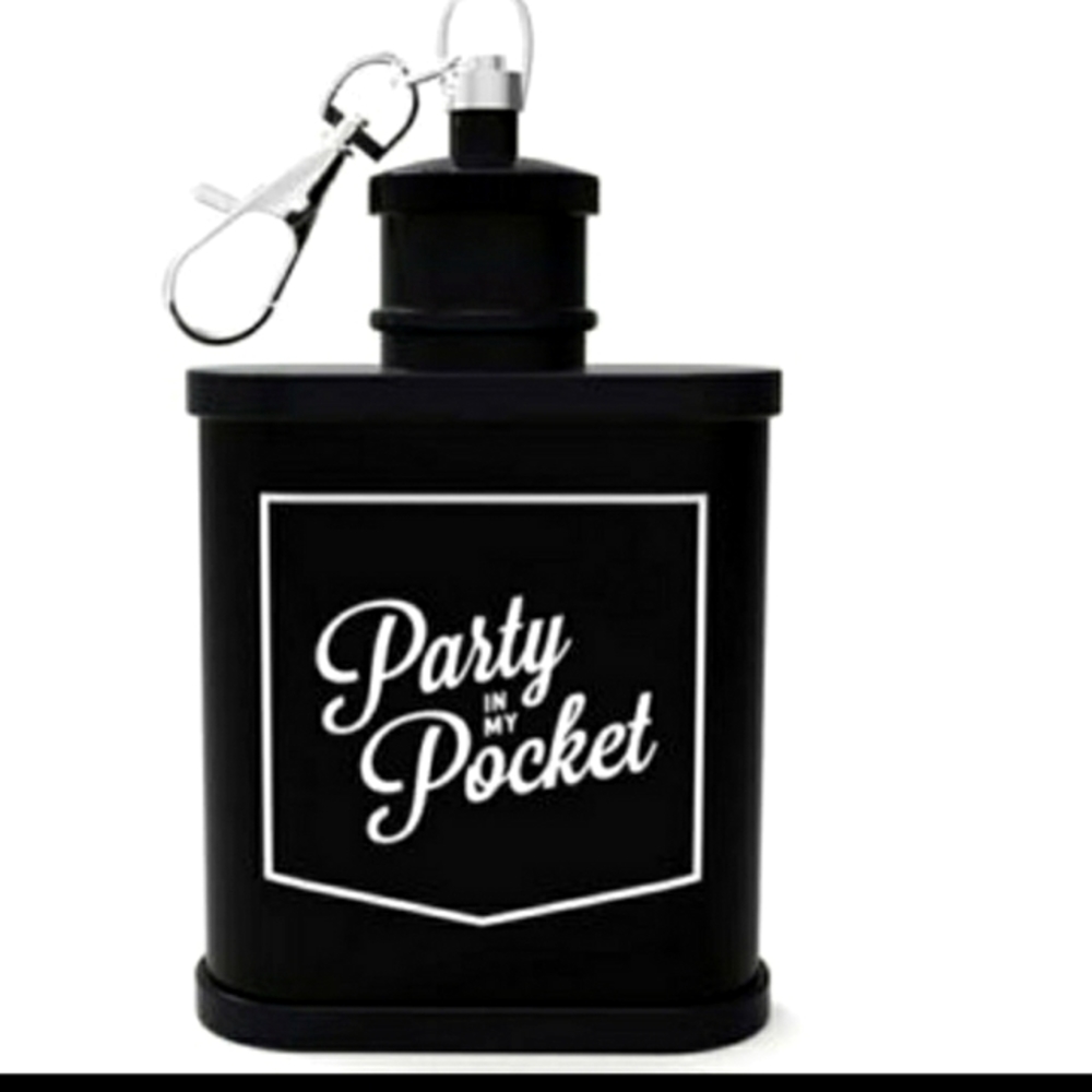 Party In My Pocket Keychain Hip Flask🖤🥃 - Picture 2 of 3